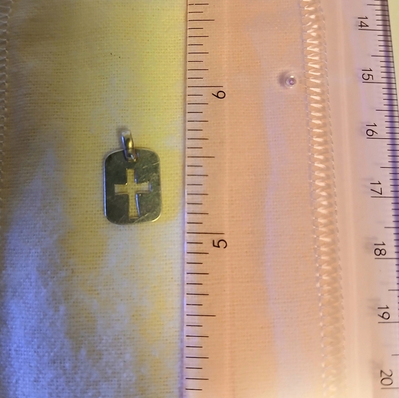 James Avery Retired Crosslet Shield - Picture 4 of 5